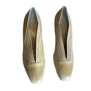 Rare Vintage Yorke Dynamold Size 41 Cream Leather￼ Italian Shoes Block Heel